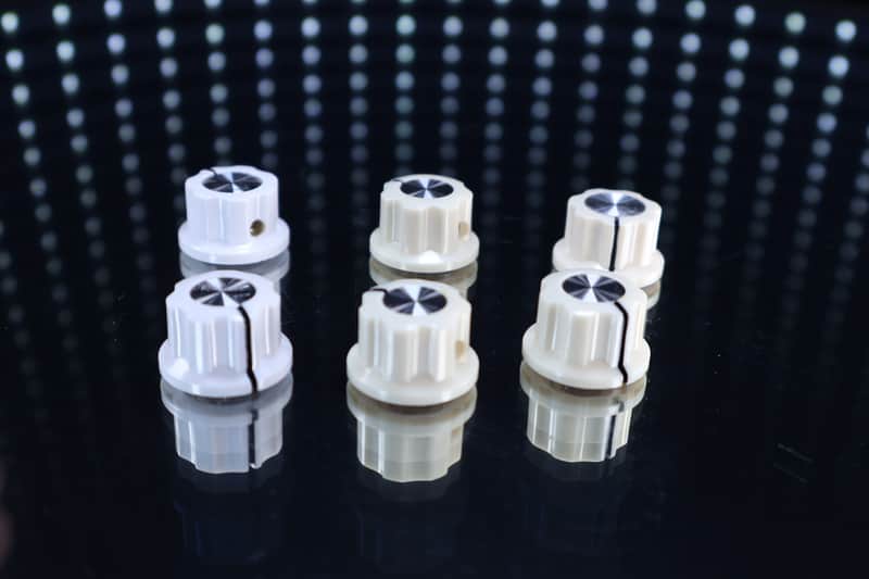 (6x) Boss Style Knobs — 1/4" Smooth Shaft — (20mm OD)