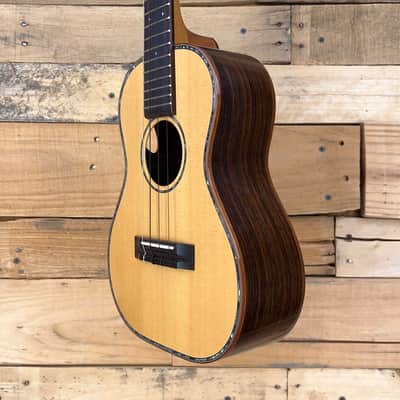 Pono RGSH5(S)PCSPO Spruce and Rosewood Tenor Ukulele image 2