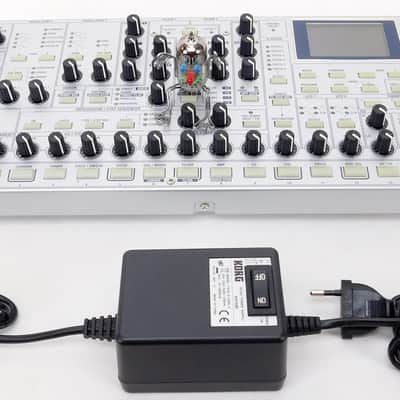 KORG Radias Synthesizer Vocoder Rack Desktop + Top Zustand + 1,5 Jahre Garantie image 2
