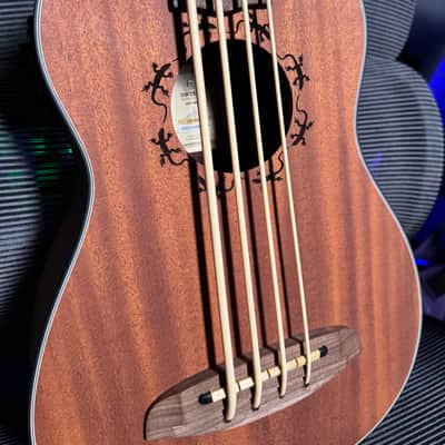 Ortega Fretless Bass Ukulele "LIZZY" image 2