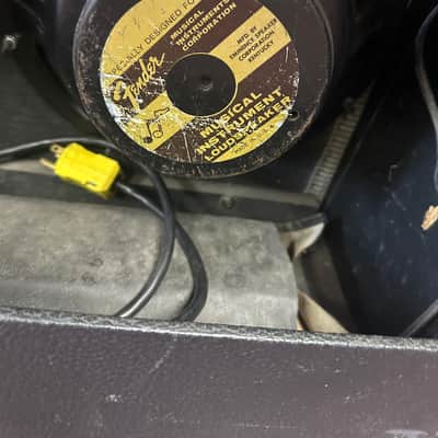 Fender '65 Twin Reverb Reissue 85-Watt 2x12" Guitar Combo 1991 - Present - Black image 8