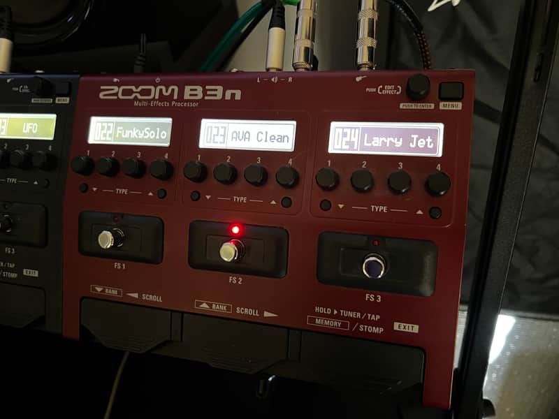 Zoom B3n 2017 - 2021 - Red image 1