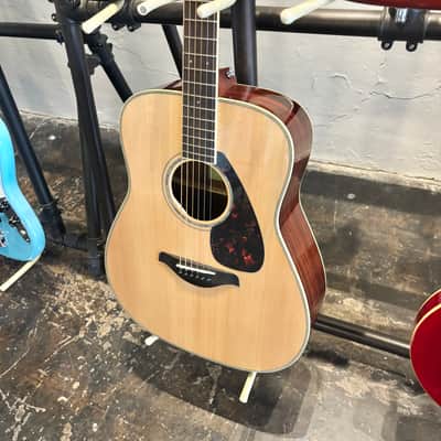 Yamaha FG-830 Rosewood Acoustic Guitar Like New! image 2