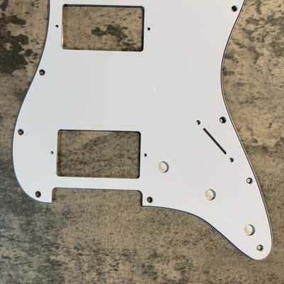 BMC Standard Stratocaster® Strat® Pickguard 3 Ply 11 Hole HH Humbucker Humbucker White  [L26] image 1