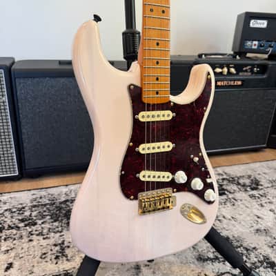 Squier Classic Vibe '50s Stratocaster 2024 - Present - White Blonde with Gold Hardware image 2