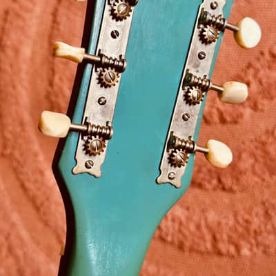 Beautiful Silvertone 1413 1965 - Turquoise - All original image 3