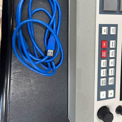Akai MPC Live II Standalone Sampler / Sequencer Retro Edition 2020 - Present - Grey image 7