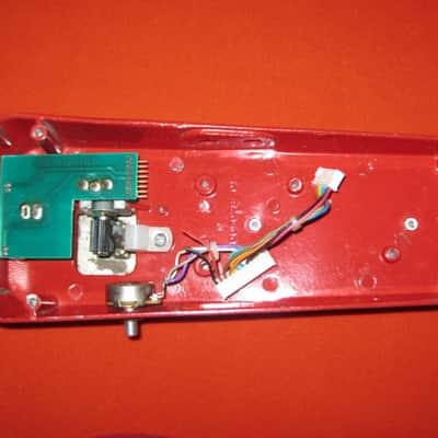 for parts / for repair used Dunlop ROTOVIBE JH4S (2nd ver) casing and some internal parts, from 1994 (NO: bottom plate, feet, bottom screws. jacks, switch, button, knob, knob cover, nuts -- and missing one front bumper) image 8