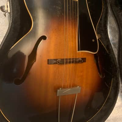 Gibson L-50 F-Hole 1947-present image 4