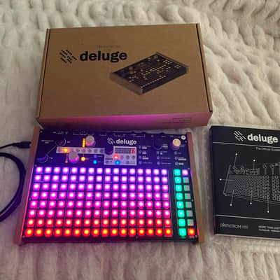 Synthstrom Deluge Groovebox/Synthesizer Excellent Condition w/ Box & Manual image 1