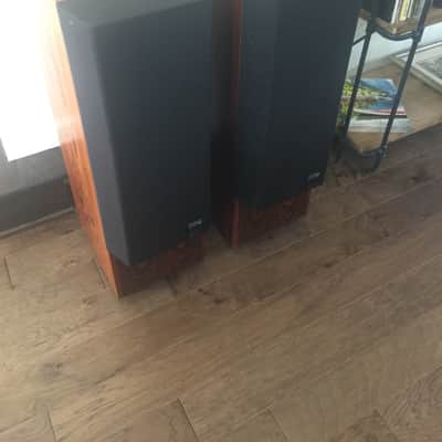 KEF Reference Series 104/2 Floorstanding Speakers in Vintage Walnut image 14