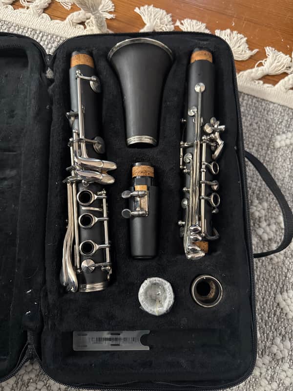 Jean Paul USA CL-300 Student Bb Clarinet Outfit with Contoured Case 2010s - Black image 1