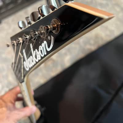 Jackson KV Pro 2019 - Gloss black, ebony fretboard image 10
