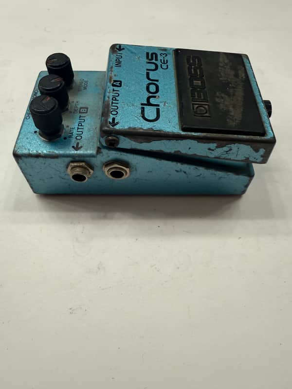 Boss Roland CE-3 Chorus Analog Vintage 1983 Guitar Effect Pedal