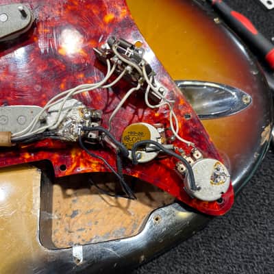 Fender Stratocaster Sunburst 1971 LEFTY image 14