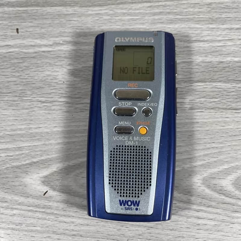 Olympus DS-2000 3 MB, Handheld Digital Voice Recorder image 1