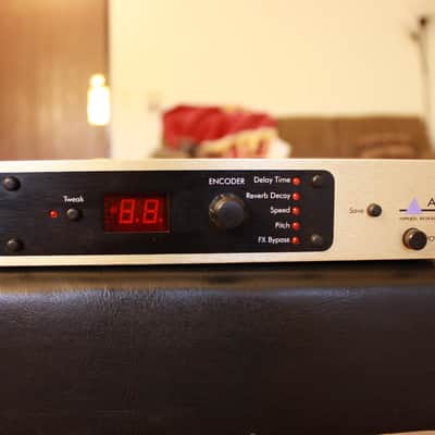 ART DST 4 Tube Preamp for Guitar 90s Gold / Black image 3