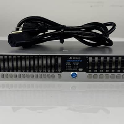 Alesis DEQ830 Programmable Digital Graphic Equalizer image 1