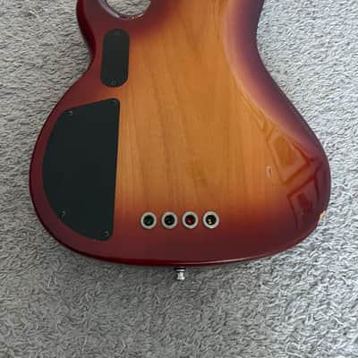 Fender Deluxe Zone Bass 2002 MIM Sienna Sunburst Rare 4-String Bass Guitar image 16