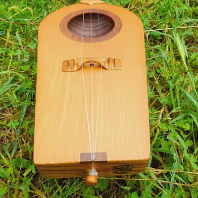 Georgian folk music instrument Panduri | String instrument Panduri | ფანდური | Fanduri image 3