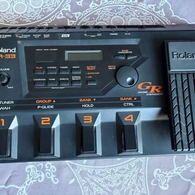Roland GR-33 Guitar Synth 2000 - 2004 - Black