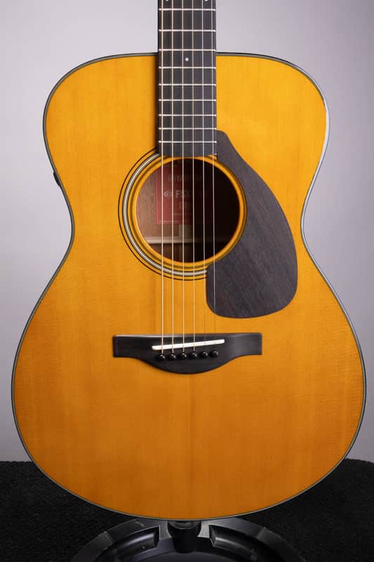 Yamaha FSX5 Red Label Acoustic-electric Guitar - Natural image 1