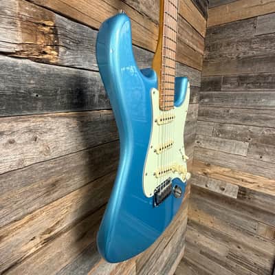 Fender Stratocaster Player Plus Pau Ferro Fingerboard Opal Spark 2020 image 4