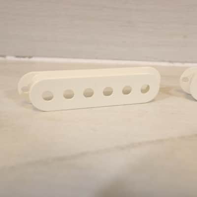 Unknown Single Coil Pickup Covers 2 - White image 3