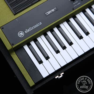 (Video) *Serviced* c.1971 CRB Elettronica Diamond 600 (aka. Tanzanite) Synthesiser | Made in Ancona, Italy | Vintage & Rare Italian Combo Organ Synthesizer from the 70s | Built-in speakers | Vibrato + Chorus | Similar to VOX Continental Synth image 3