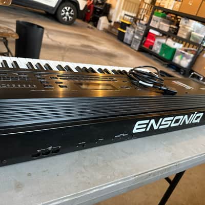 Ensoniq KT-76 64-Voice Digital Synthesizer 1995 - Black image 10