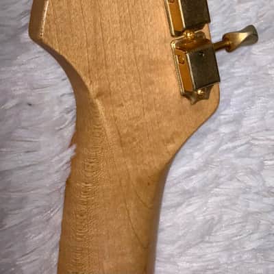 2000 Fender Deluxe player Stratocaster with Maple Fretboard electric guitar image 13