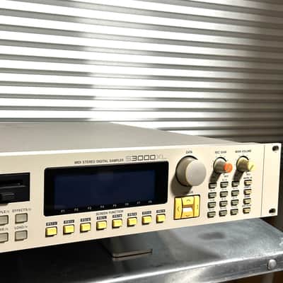 Akai S3000XL MIDI Stereo Digital Sampler with Zip Drive & New Disk image 9