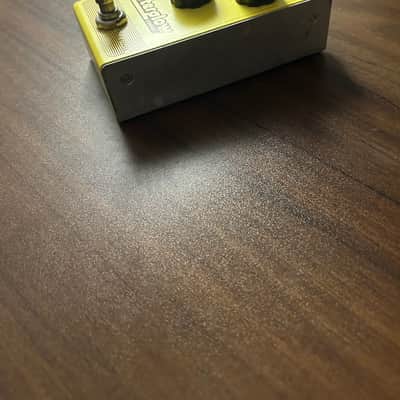 TC Electronic Afterglow Chorus 2017 - Present - Yellow image 2