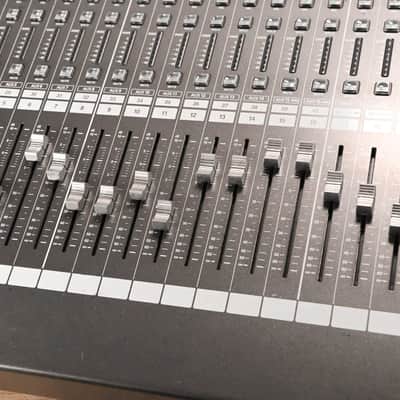 Roland M-400 48-Channel Live Digital Mixing Console CG01XHL image 9