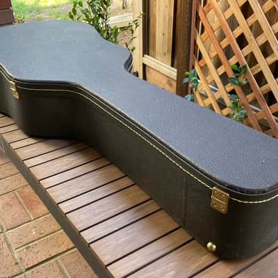 Hardshell Acoustic Guitar Case - Excellent Condition image 8