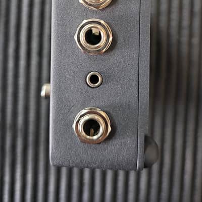 Ampeg SCR‑DI Bass DI Preamp with Scrambler Overdrive 2010s - Black image 3