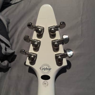 Epiphone Brendon Small Signature "Snow Falcon" Flying V - Snow Burst image 9