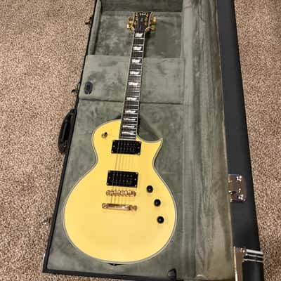 ESP LTD EC-1000T CTM 2022 - Present - Vintage Gold Satin image 2