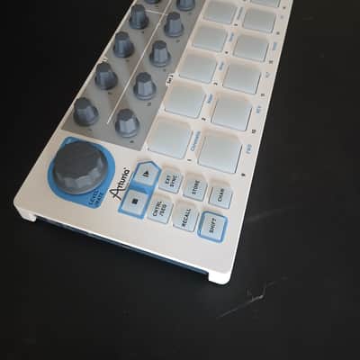 Arturia BeatStep MIDI Controller 2014 - Present - White