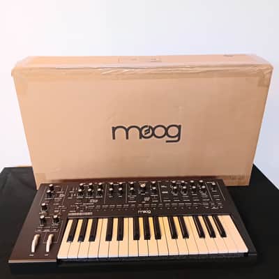 Moog Messenger 32-Key Monophonic Synthesizer 2025 - Present - Black image 1