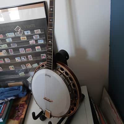 Levin Tenor Banjo. 1930-39 image 4