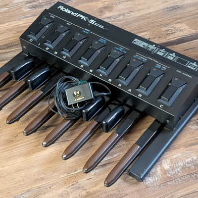 Roland PK-5 Bass Dynamic MIDI Pedal Keyboard Battery Powered Great Shape W/PSU image 3