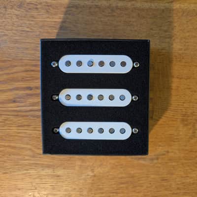 Tonerider Alnico 2 Blues Strat pickup Set/Right handed image 1