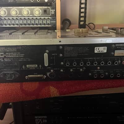 Akai MPC2000 MIDI Production Center 1997 - 2001 - Grey image 4
