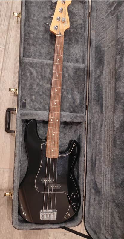 Fender Precision Bass Plus with Rosewood Fretboard
