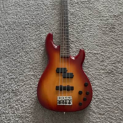 Fender Deluxe Series Zone Bass 2003 - 2006 | Reverb Canada