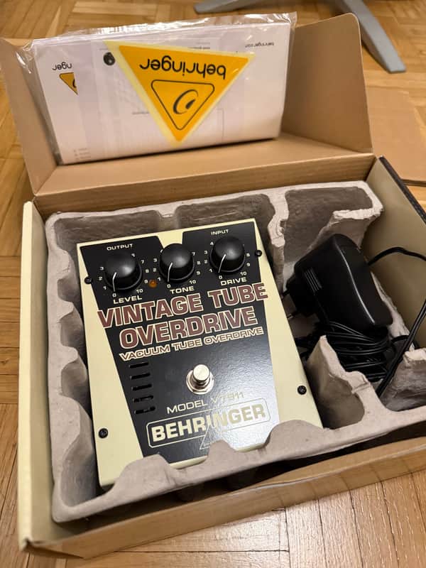 Behringer VT911 Vintage Tube Overdrive