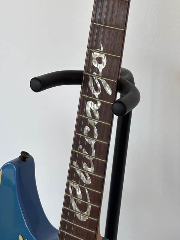 Washburn Chicago Budweiser Guitar 2003 - Chicago Flag | Reverb
