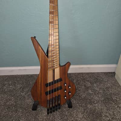 HELMS BASS GUITAR CO LJ-1 5 string multi scale headless image 17