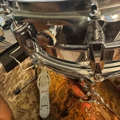 Ludwig No. 400 Supraphonic 5x14" 10-Lug Aluminum Snare Drum with Pointed Blue/Olive Badge 1969 - 1979 Chrome-Plated image 3